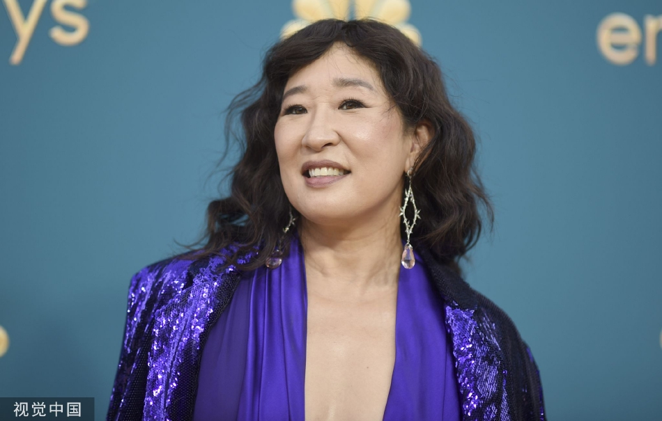 分省份来看,上海、北京全年人均可支配收入均首次突破8万元关口,分列前两位;浙江以63830元位居第三,也是唯一“6万 ”省份。