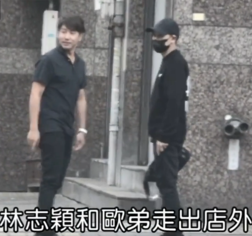 考虑到离婚纠纷的诉讼标的主要是解除婚姻关系,不宜将婚姻之外的其他人作为当事人,故《规定》明确,在离婚纠纷中一方提出返还彩礼诉讼请求的,当事人仍为夫妻双方。