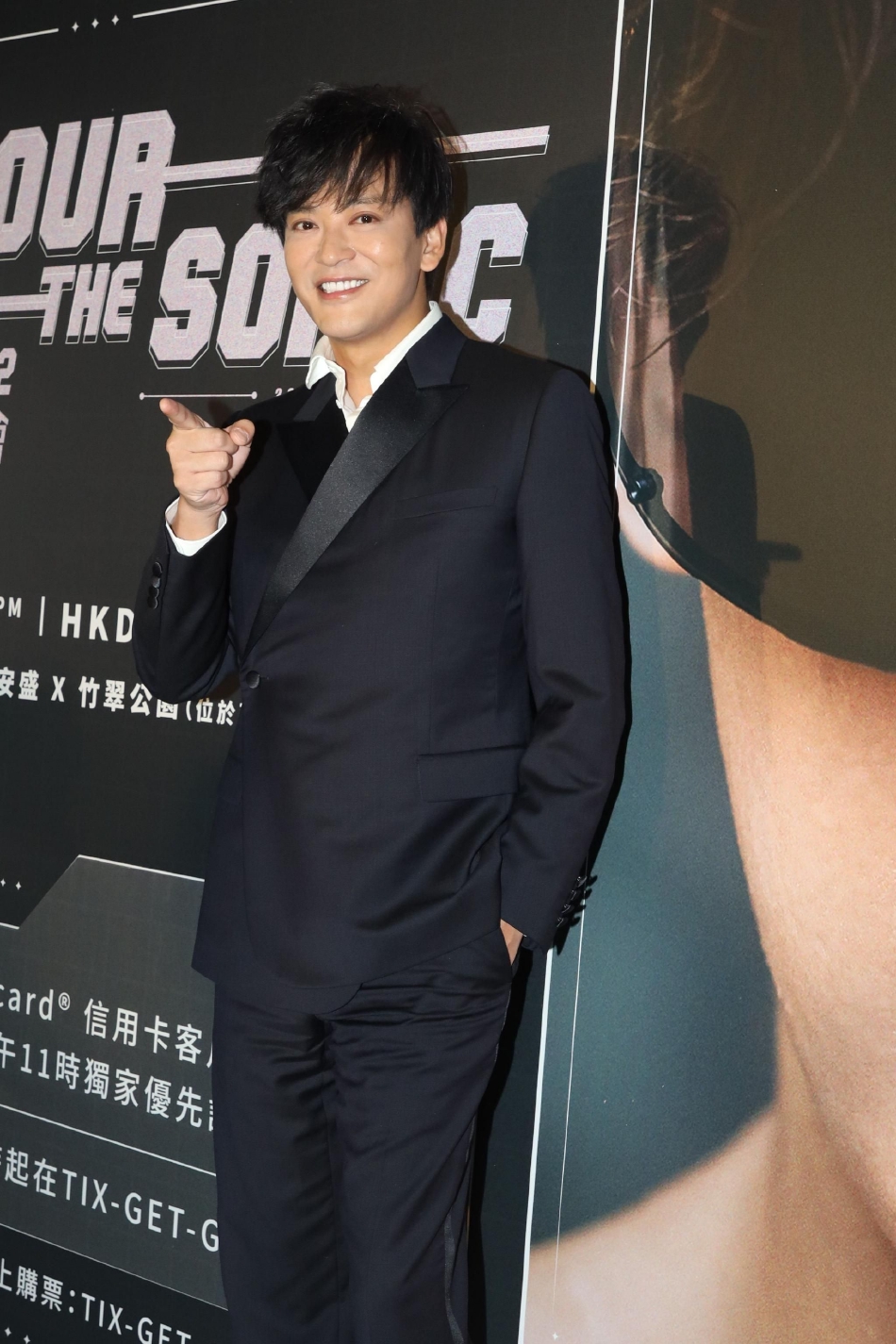 <span>要严明政治纪律和政治规矩,严肃党内政治生活,</span><span><strong>全面彻底肃清孙力军政治团伙流毒影响,坚决防止搞“小圈子”“拜码头”“搭天线”,坚决同一切违背“两个维护”的言行作斗争</strong></span><span>,促进政治生态山清水秀。</span>