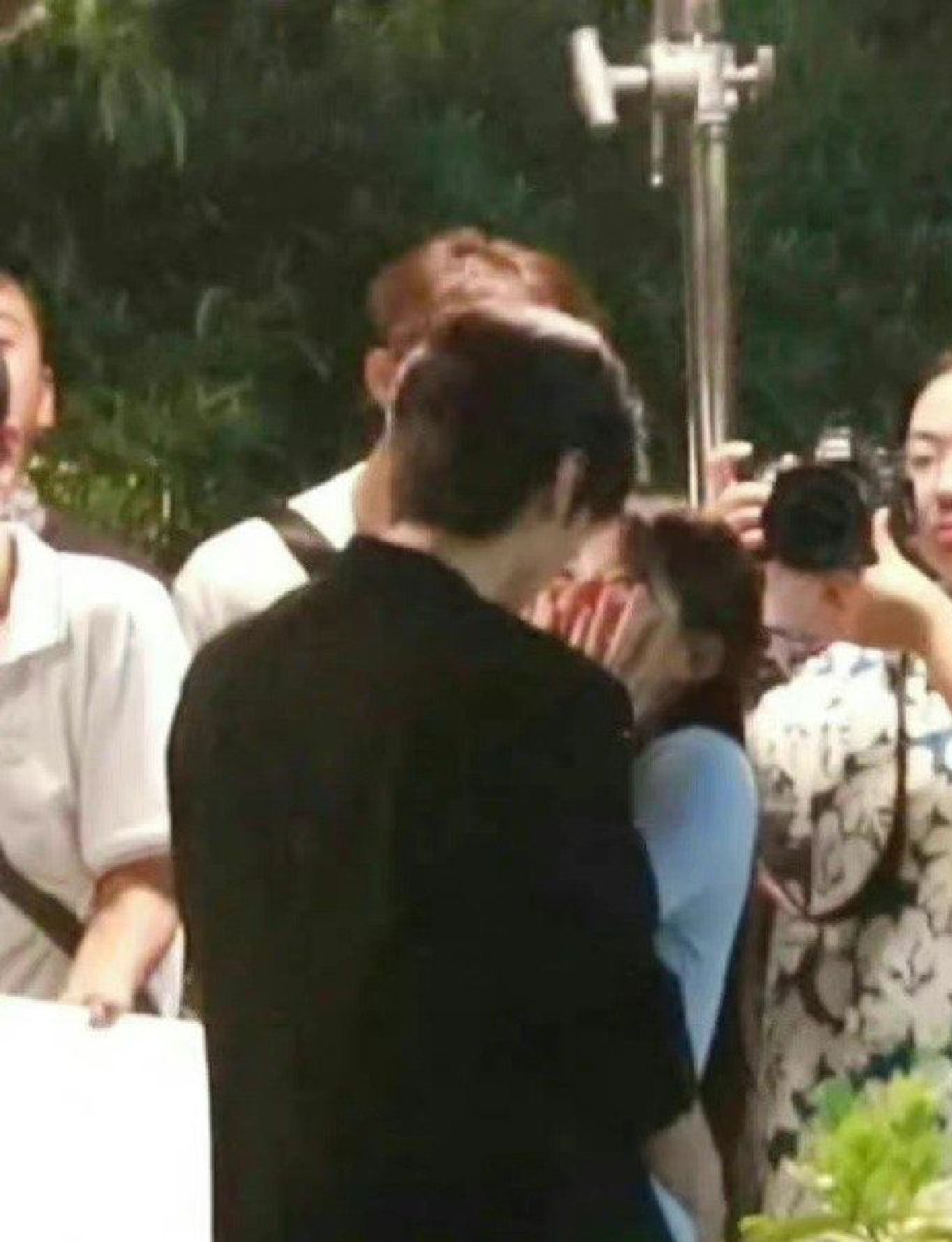 习近平总书记强调:“要努力让人民群众在每一个司法案件中都感受到公平正义,所有司法机关都要紧紧围绕这个目标来改进工作”。只有这样,才能塑造公众的法治信仰,才能让人民群众感受到司法公正。