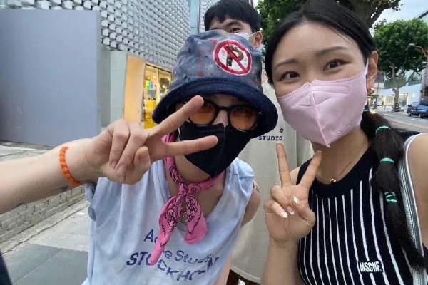　　据官方消息，1月12日14时55分许，平顶山天安煤业股份有限公司十二矿（以下简称“天安煤业十二矿”）发生一起煤与瓦斯突出事故，截至13日15时，已确认10人遇难，6人失联，其余人员全部脱险。1月13日22时47分，有媒体记者在事故现场看到，又有一名被困人员被搜救出来，目前仍有5人失联。而部分获救矿工则正在医院接受救治和观察。