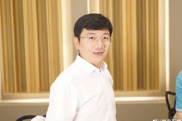 <span>二、坚决打击违规“黑竞赛”。</span>“大师赛(dss)”“希望杯(xwb)”“华杯赛(hbs)”等均属违规举办的“黑竞赛”。所有竞赛结果均被禁止作为中小学生招生入学依据和考试加分项目。不法分子散布“竞赛获奖,助力升学”谣言、贩卖焦虑、非法敛财,属严重违法违规行为,教育部门将会同有关部门严厉打击。
