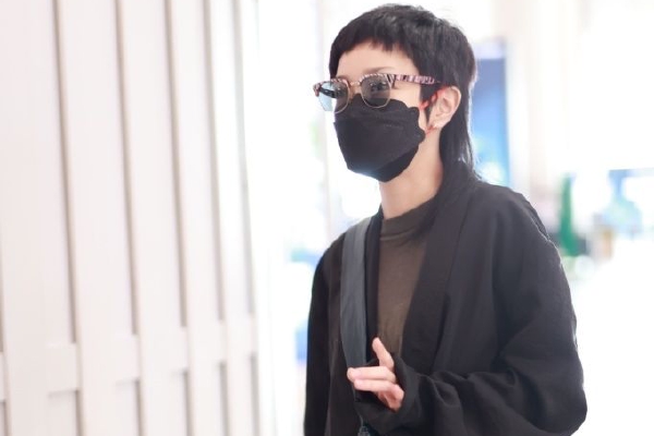 年逾75岁的退休干部马树山,因通过信件反映、举报现任迁西县委书记李贵富等人在用人、城市建设等方面存在的问题,而被逮捕、起诉。当地司法机关只用了28天时间就走完了批捕、起诉的整个流程。如此神速的办案进度,引发人们的广泛关注和质疑。