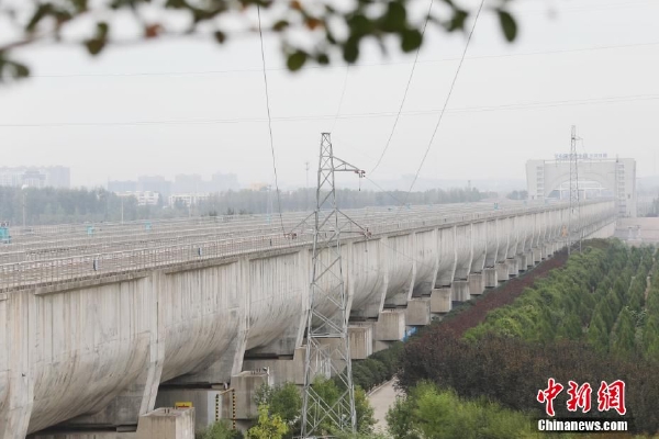 　　此前，北京师范大学法学院教授彭新林曾对媒体表示，最高检对各省级检察机关有领导职责，在必要时，有权对一些案件直接提级办理，这些案件可能是案情重大、复杂的，也可能是涉案人员身份特殊、办理难度大的。此外，若当地检察机关认为案情重大、复杂时，也可以请求将案件移送最高检侦查。