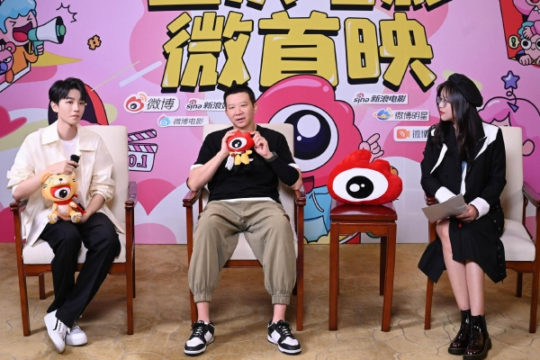 有记者提问,民营经济是推动经济持续健康发展的重要力量,是高质量发展不可或缺的重要基础。请问新的一年国家发改委将出台哪些举措更好促进民营经济发展壮大?