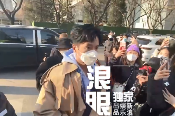 　　有记者提问，据报道，德国外交部长表示，德国对近期的南海局势以及中菲船只在该地区的冲突感到担忧，并称德国致力于遵守基于规则的国际秩序。中方对此有何回应？