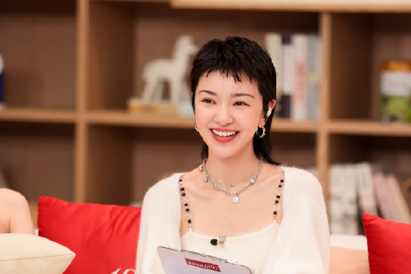 　　在第二种情况下，如果双方未办理结婚登记的，原则上彩礼应当予以返还。但亦不应当忽略共同生活的“夫妻之实”。该共同生活的事实一方面承载着给付彩礼一方的重要目的，另一方面会对女性身心健康产生一定程度的影响，尤其是曾经有过妊娠经历或生育子女等情况。如果仅因未办理结婚登记而要求接受彩礼一方全部返还，有违公平原则，也不利于保护妇女合法权益，<font>应当根据彩礼实际使用及嫁妆情况，综合考虑共同生活及孕育情况、双方过错等事实，确定是否返还以及返还的具体比例。</font>