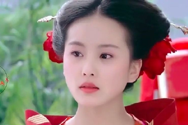 　　同时，由西藏自治区监察委员会调查的杨光明涉嫌受贿案、西藏自治区公安厅侦查的杨光明涉嫌非法持有枪支案也移送西藏自治区人民检察院一并审查起诉。目前，该案正在进一步办理中。