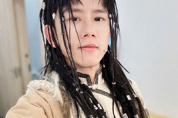 与此同时,国家发展改革委将持续强化经济形势分析,加强经济监测预测预警和政策预研储备,打好宏观政策组合拳,进一步提升宏观调控前瞻性、科学性、有效性,不断巩固和增强经济回升向好态势。谢谢。