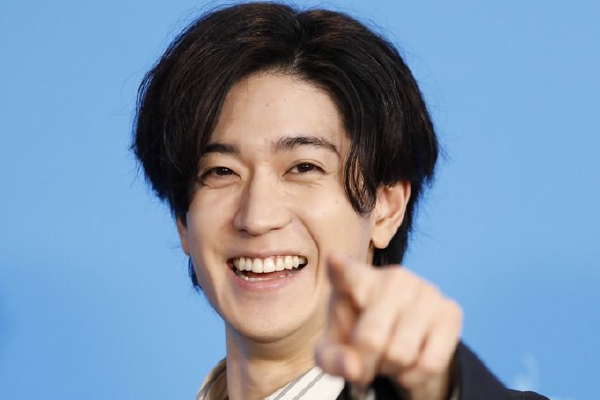 　　<span>三、警惕防范资金安全风险。</span>参加非学科类培训的广大学生及家长要通过全国统一的“校外培训家长端”app选课、缴费、退费及投诉。一次性缴费不应超过3个月或60课时及5000元上限，要签订《中小学生校外培训服务合同（示范文本）》，切实避免“退费难”“卷款跑路”等风险。