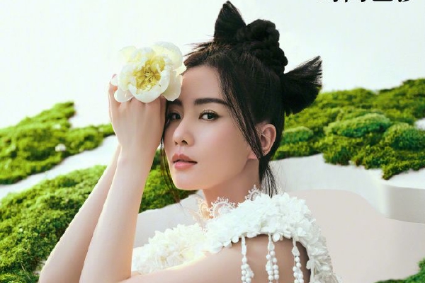 华创证券首席宏观分析师张瑜分析,以猪肉为代表的食品项供给改善相对确定;随着居民生活进一步回归正常和收入持续改善,出行和文娱等核心服务价格有望继续修复,但耐用品和房租价格改善的不确定性较大。基准情形下,预计今年cpi同比约为0.5%,核心cpi同比约为0.9%。(中新经纬app)