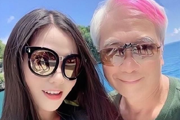 　　毛宁表示，台湾地区选举是中国的地方事务，中方一贯坚决反对美台开展任何形式的官方往来，坚决反对美方以任何方式、任何借口干涉台湾事务。