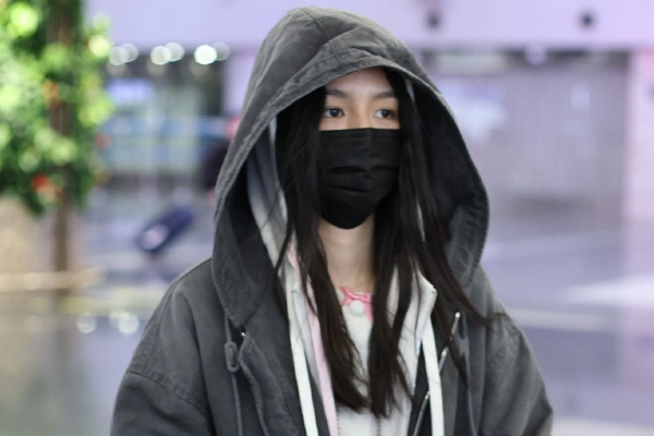 毛宁强调,我们敦促美方务必认清台湾问题的极端复杂性和敏感性,切实恪守一个中国原则和中美三个联合公报,将美国领导人多次重申的不支持“台独”、不支持“两个中国”或“一中一台”、不寻求把台湾问题作为工具遏制中国等承诺落到实处,慎之又慎处理涉台问题,不以任何形式虚化掏空一个中国原则,不向“台独”分裂势力发出任何错误信号。