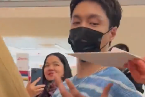 　　王毅表示，“台独”严重威胁台湾同胞的福祉，严重损害中华民族根本利益，也将严重破坏台海地区和平稳定，是一条绝路，更是一条死路。中国终将实现完全统一，台湾必将回归祖国怀抱。我们相信国际社会将继续根据一个中国原则，支持中国人民反对“台独”分裂活动、争取国家统一的正义事业。