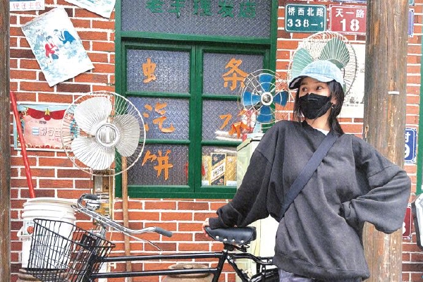 　　预计，1月21日08时至1月23日08时，内蒙古西部、东北地区中东部、西北地区东部、华北大部、黄淮东部、江淮大部、江南中东部和南部、西南地区南部、华南大部等地将先后降温6~8℃，其中，内蒙古中部及河套地区、东北地区东部、陕西北部、山西中北部等地降温可达10~14℃。