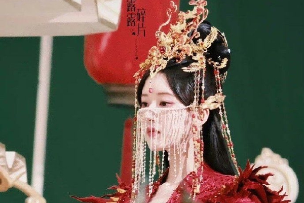 　　具体来看，黑龙江、内蒙古、河北、江西、青海5省份同比上涨，天津、安徽同比持平，甘肃、江苏、湖北、湖南、上海、浙江、广东、海南、陕西、宁夏、辽宁、吉林、北京、山东、河南、云南、贵州、四川、山西、广西、福建、西藏、重庆、新疆等24省份同比下降，其中，贵州、河南、山西等3省份物价连续九个月回落，新疆再次“领跌”，与重庆均为下降1.3%。