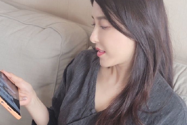 凤凰卫视记者提问,据报道,台湾外事部门称,中方就台湾地区选举发布的有关答问重谈“台湾问题是中国内政”等谬论不符合国际认知和两岸现状,呼吁北京当局尊重选举结果,面对现实。发言人有何评论?