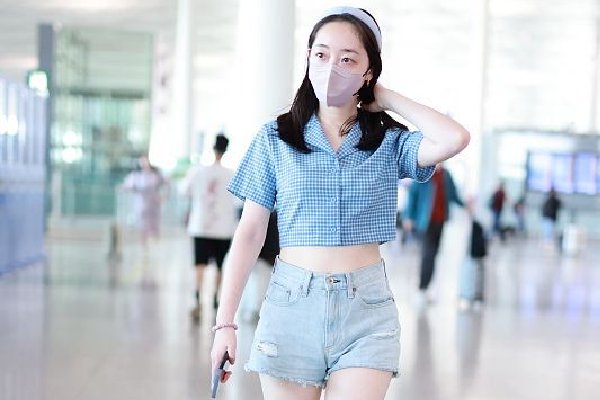 　　毛宁强调，台湾地区选举是中国内政，不管选举结果如何，都改变不了世界上只有一个中国、台湾是中国一部分的基本事实。一个中国原则是中国同世界各国建立和发展外交关系的政治基础，是公认的国际关系准则和国际社会普遍共识。