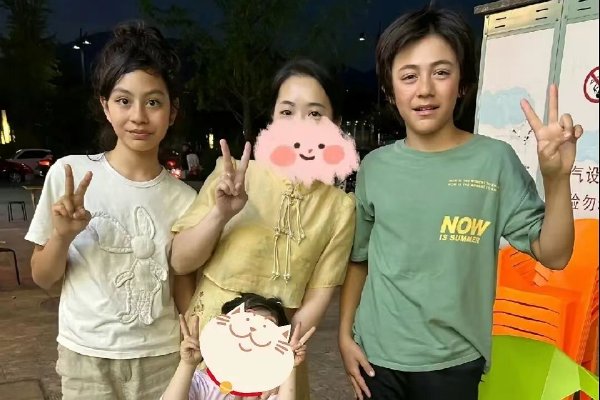 　　“进入新一轮计价周期后，变化率或以正值小幅开端，调价后首个工作日变化率幅度预计将在0.45%，对应上调幅度20元/吨附近。”金联创成品油分析师毕明欣预测称，短期内，国际原油走势或维持震荡，新一轮零售价调整方向不明朗。
