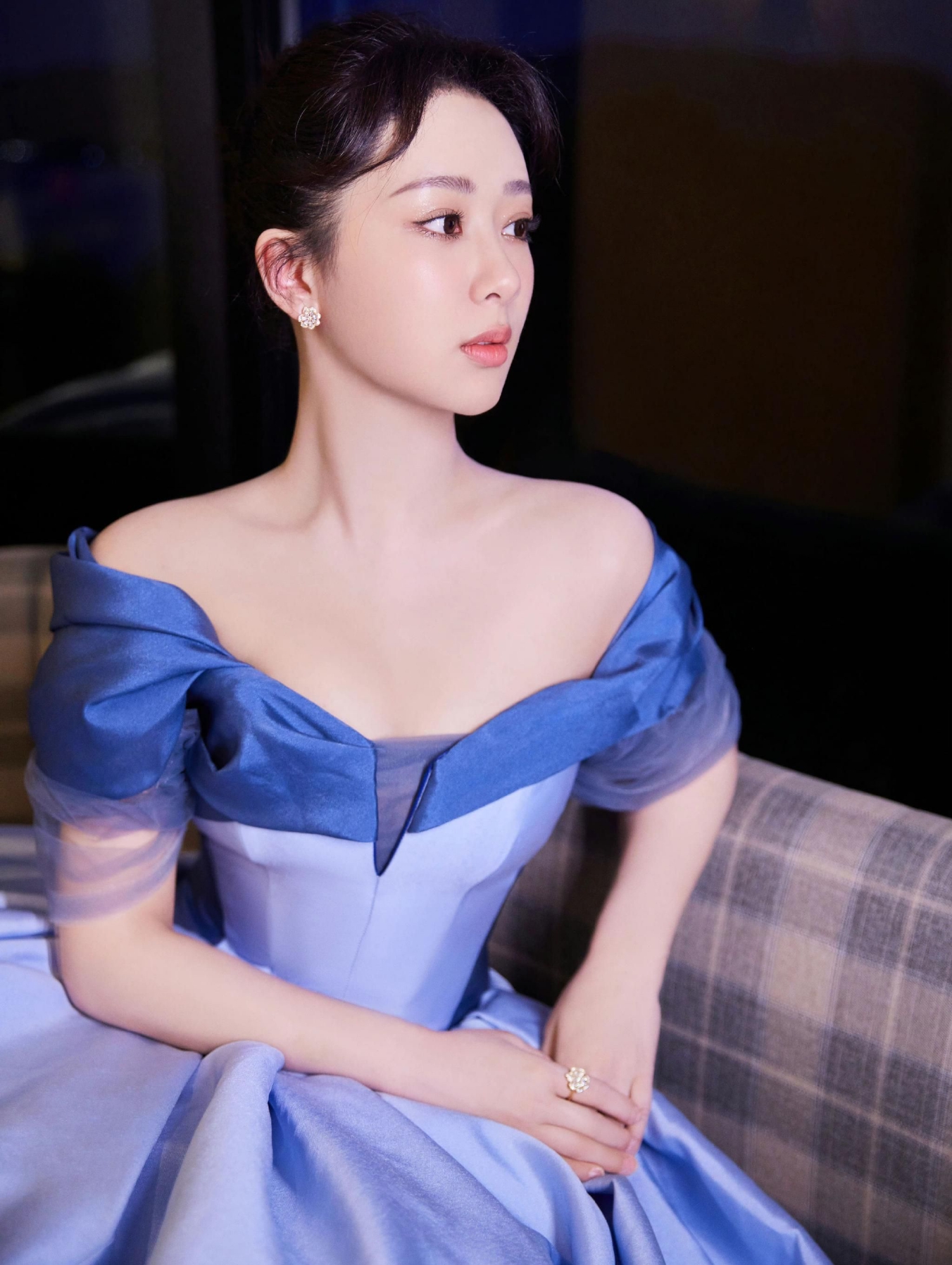 　　在嘉兴当了两年市长后（2018年7月），胡海峰再度转岗，履新丽水市委书记，当时他是浙江11个地级市中，唯一一位“70后”市委书记。如今，胡海峰再度履新，成为民政部副部长。