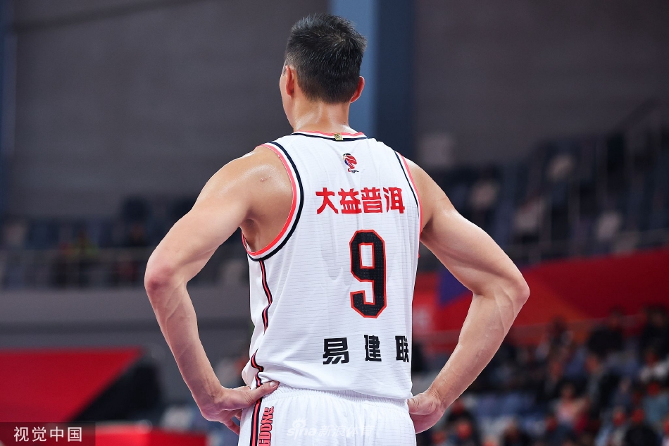 1月12日早上7点多,“天安煤业十二矿”的矿工记平像往常一样下到煤矿施工区,随身携带着妻子为他做的饭菜,因为井下作业要持续8个小时。