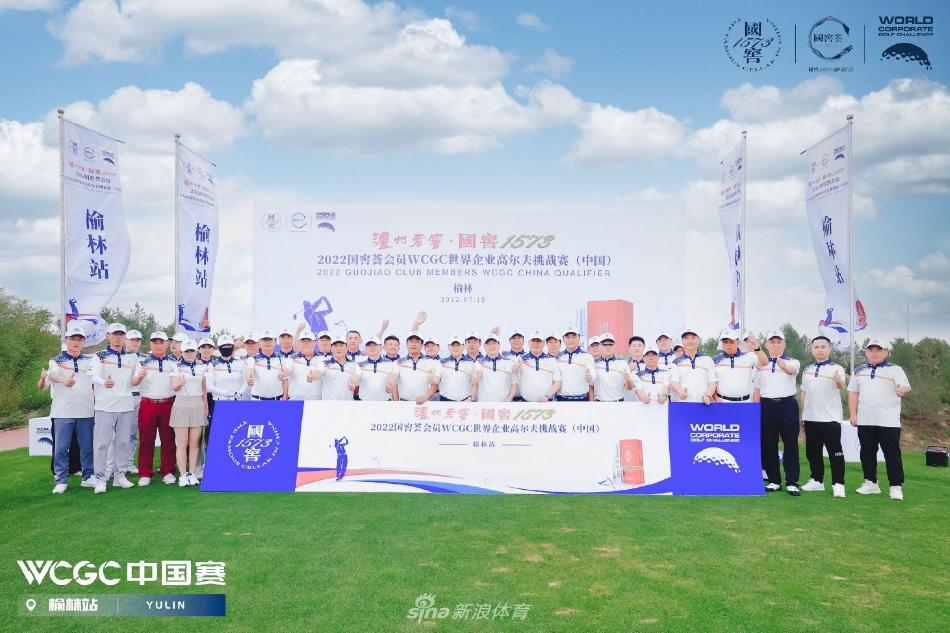 　　“这款新能源汽车开起来很平稳，价格也不贵。”驾驶中国品牌汽车的grab（东南亚地区打车软件）司机对《环球时报》记者说。中国汽车在泰国广受欢迎。以哪吒v车型为例，2023年，该车型在泰国的总销量接近1.4万辆，新注册登记量接近1.3万辆，在泰国纯电汽车市场中的占有率接近17%。泰国观众帕瓦特在了解比亚迪atto 3汽车时表示，中国电动汽车种类繁多、款式多样、效率高，电池寿命还长，因此能给消费者更多更好的选择。