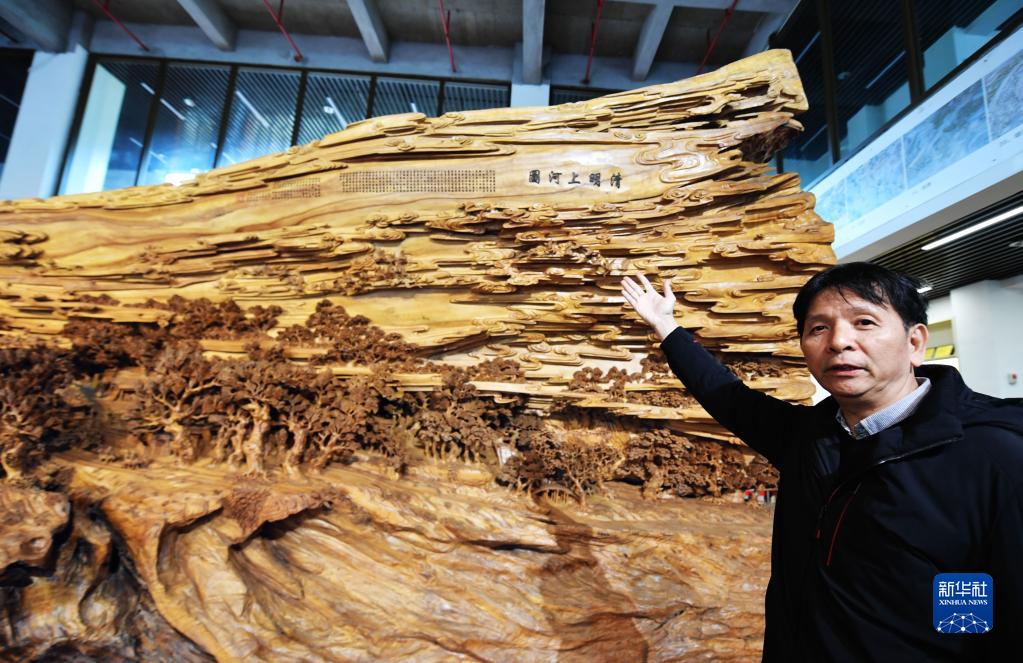 分省份来看,上海、北京全年人均可支配收入均首次突破8万元关口,分列前两位;浙江以63830元位居第三,也是唯一“6万 ”省份。